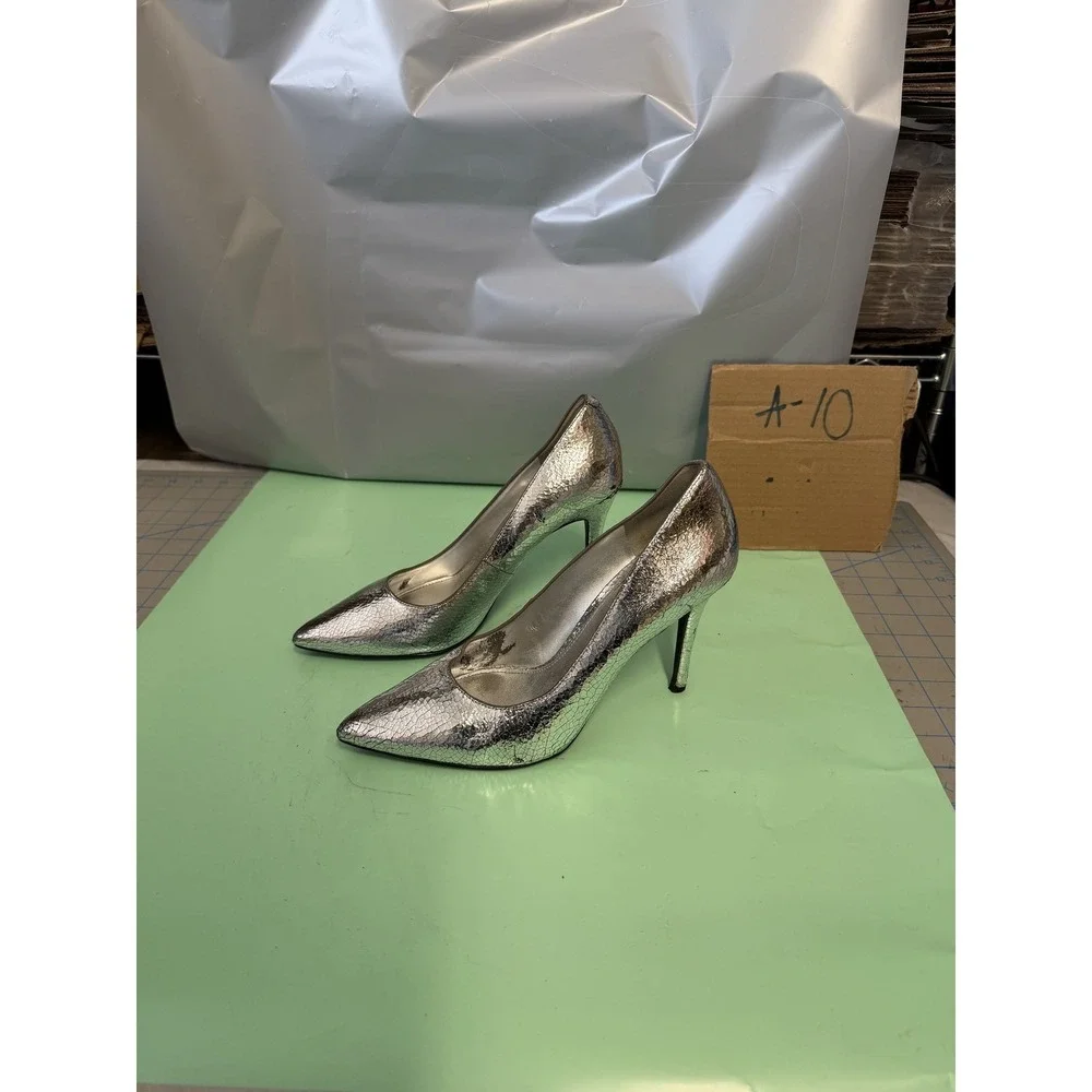 Michael Kors‎ Women's Silver Metallic Pointed Toe Stiletto Heels Size 7.5M